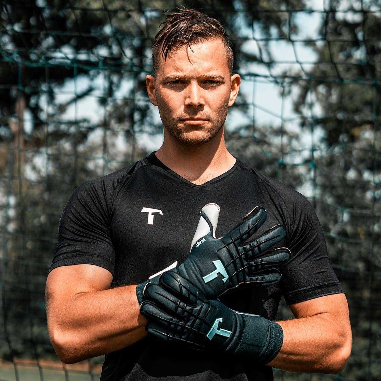 T1tan Beast 3.0 Adult Goalkeeper Gloves - Sports Supplies Online Store