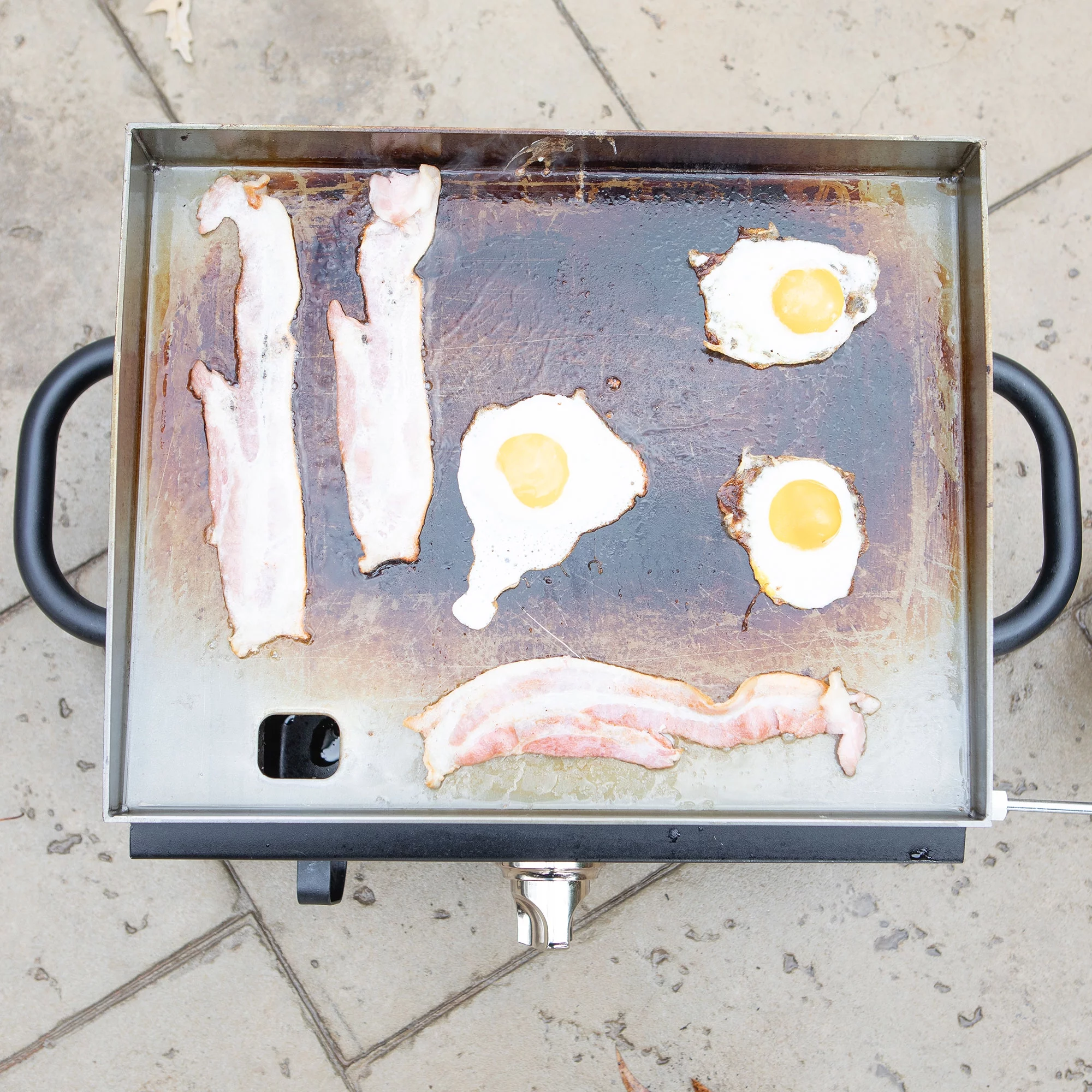 Razor Griddle GGT2160M 19" Portable 1 Burner LP Propane Gas Grill, Steel