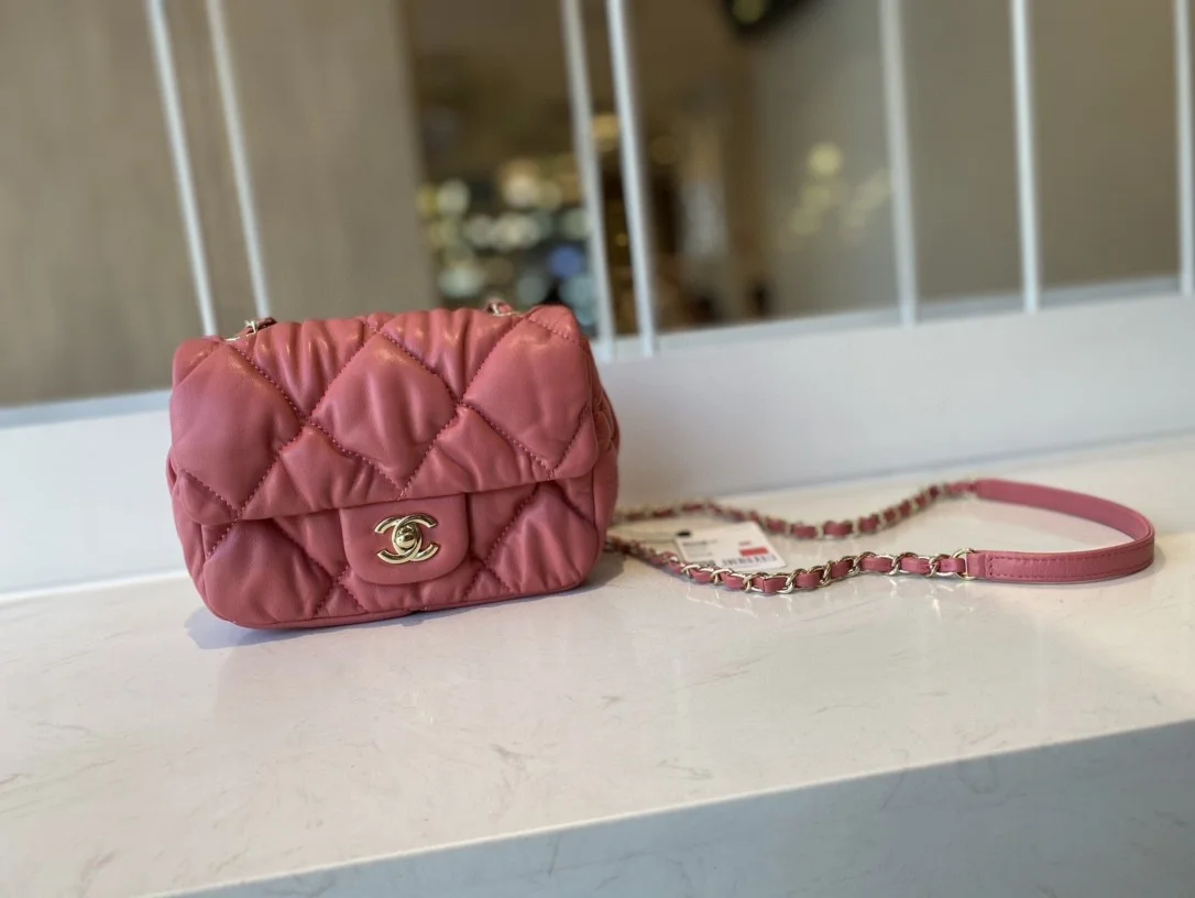 Chanel Small Flap Bag Gold Hardware Pink For Women, Women&rsquo;s Handbags, Shoulder Bags 7.5in/19cm AS2232