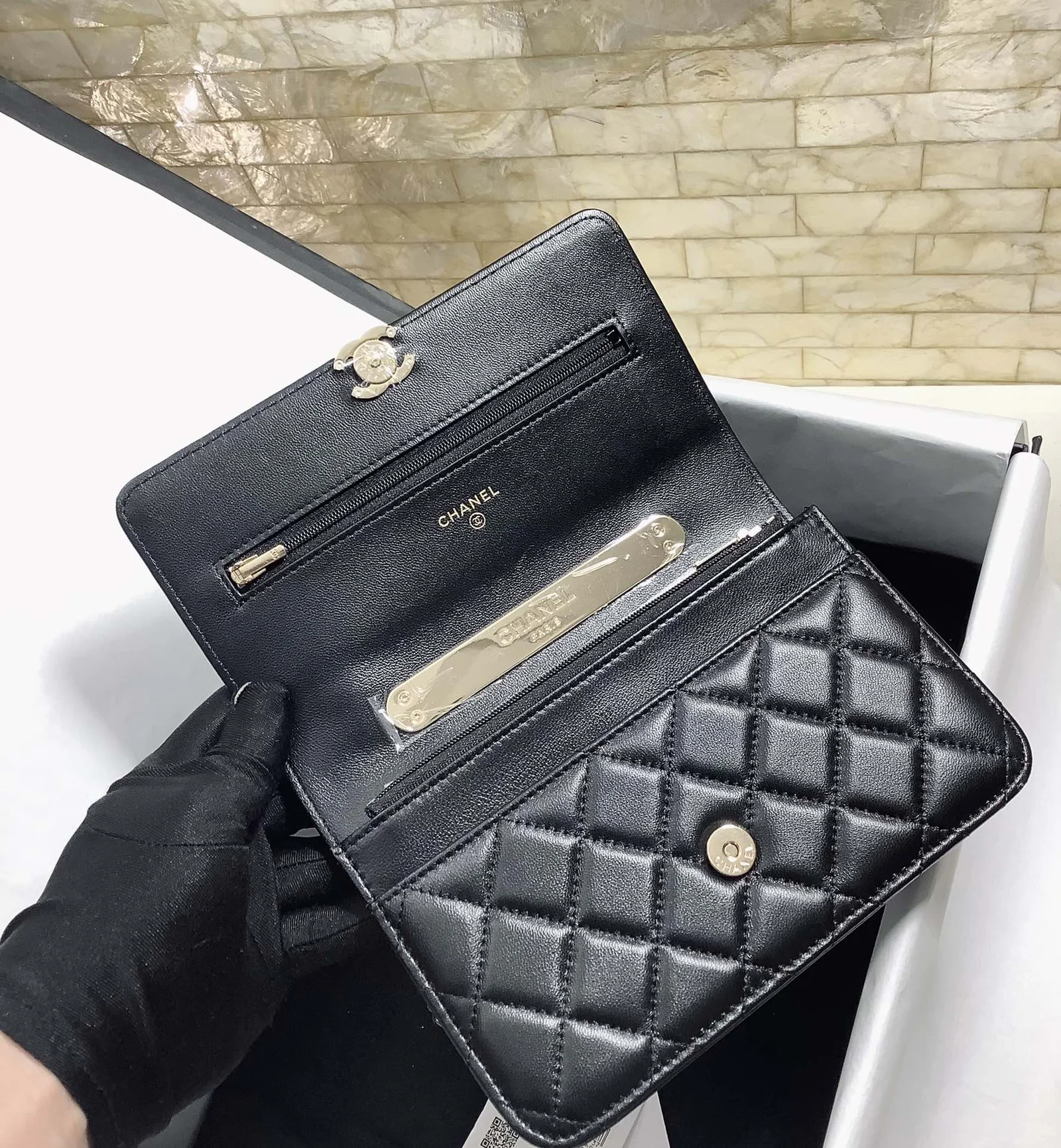 Chanel Hand-Held Oblique Cross Bag Black For Women, Women&rsquo;s Bags 6.7in/19cm