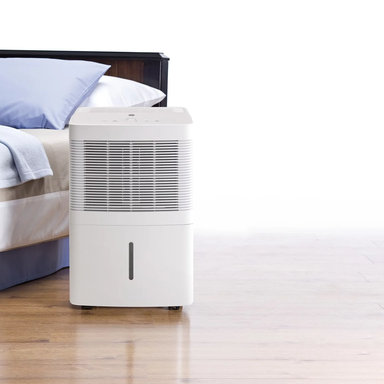 Restored GE Portable Multispeed 20 Pint Electric Home Dehumidifier (Refurbished)