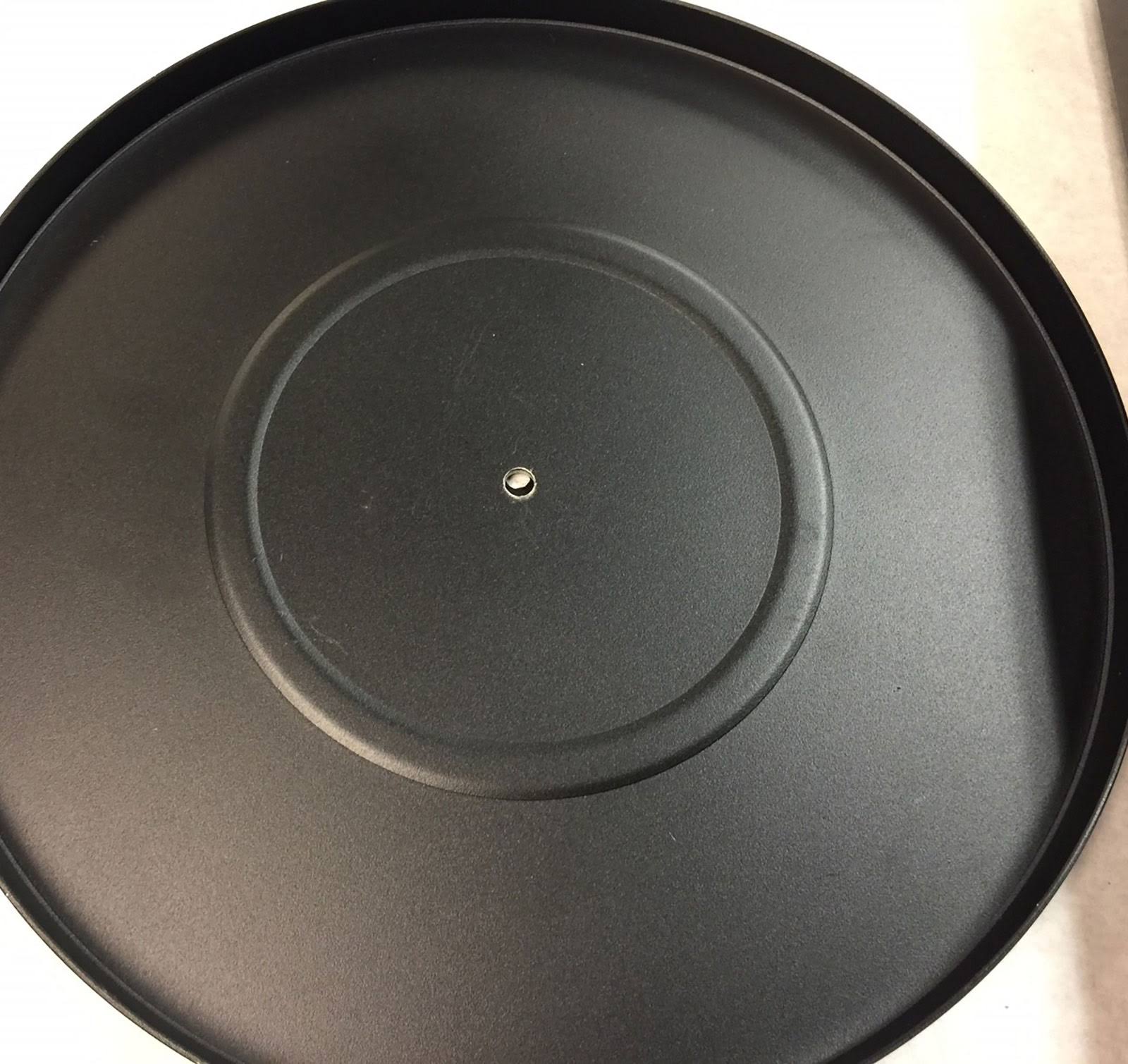 Pro-Ject Debut Carbon DC Gloss Black Open Box Turntable w/ Minor Cosmetic Damage