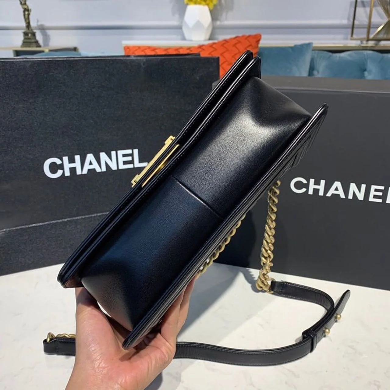 Chanel Boy Handbag Gold Toned Hardware Black For Women, Women&rsquo;s Bags, Shoulder And Crossbody Bags 9.8in/25cm A67086