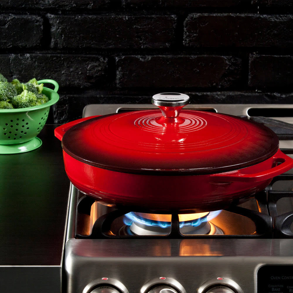 Lodge Cast Iron Casserole Dish 3.6 qt, Red