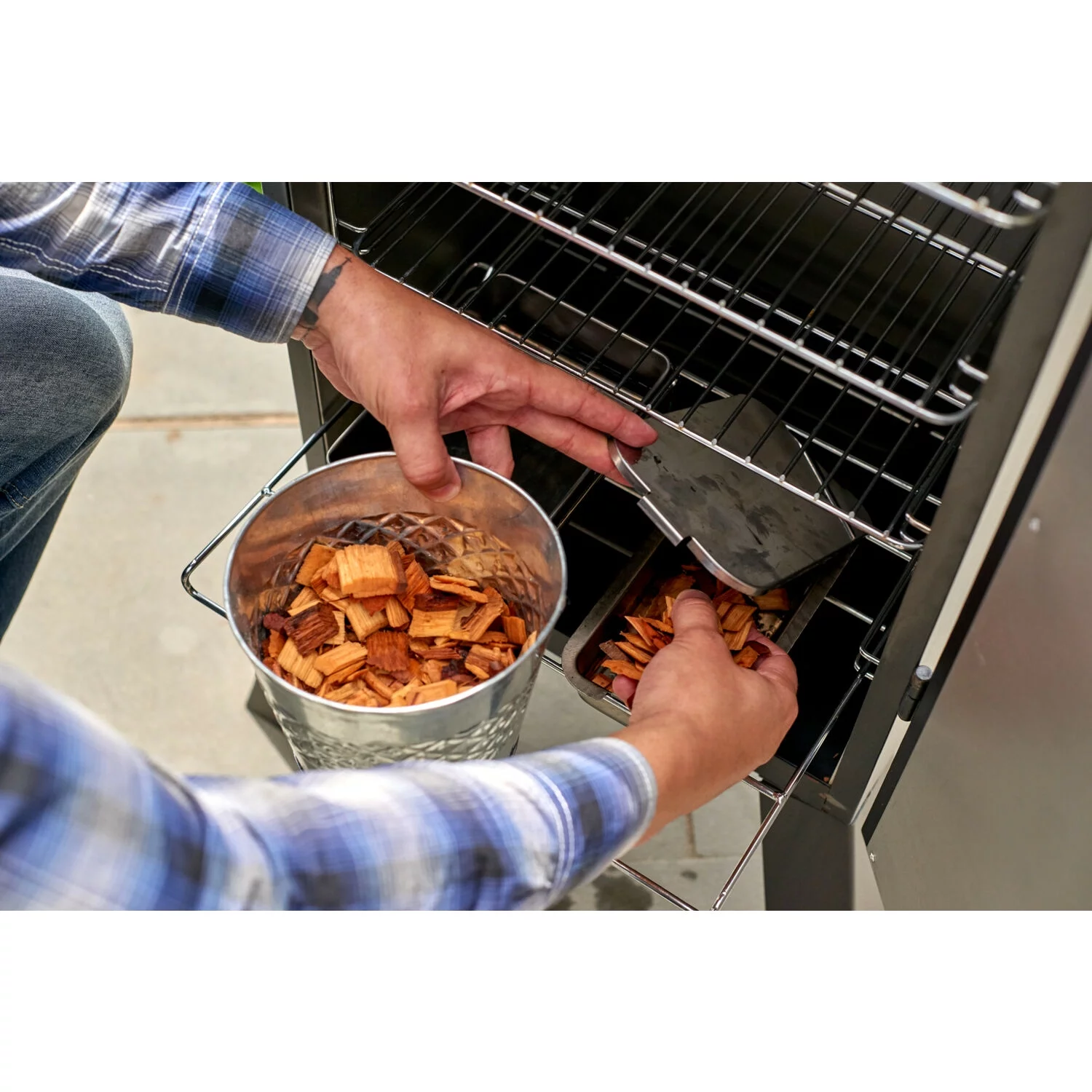 Cuisinart 30-inch Vertical Analog Electric Outdoor Smoker with 548-Sq.in. Cooking Space, Black