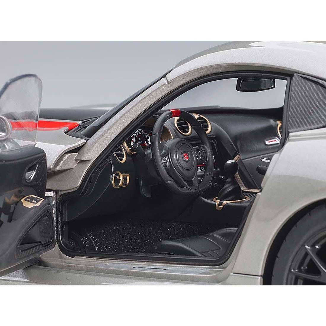 Dodge Viper ACR (Metallic Silver / Black Stripe) (Diecast Car)