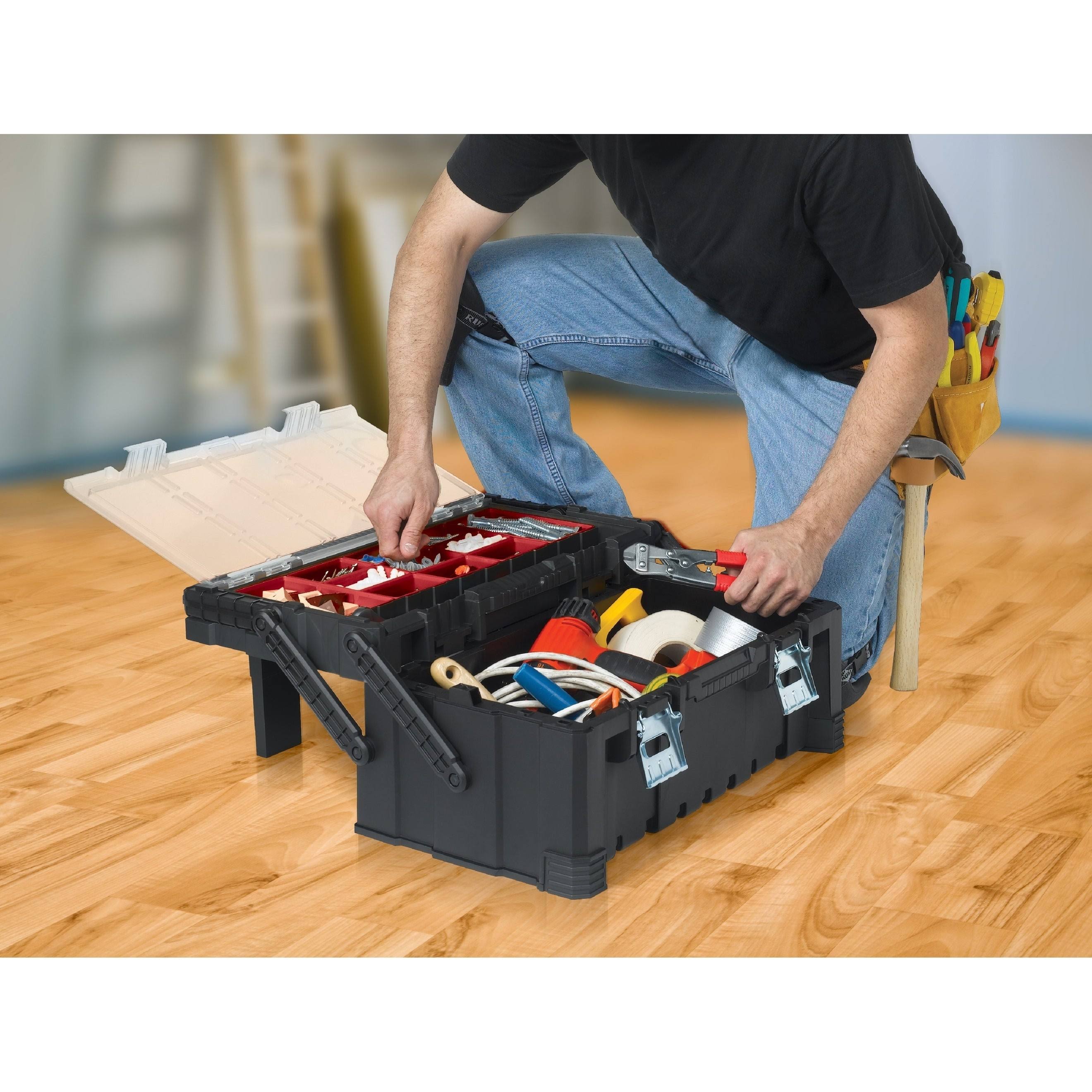 Keter 22 inch Cantilever Tool Box