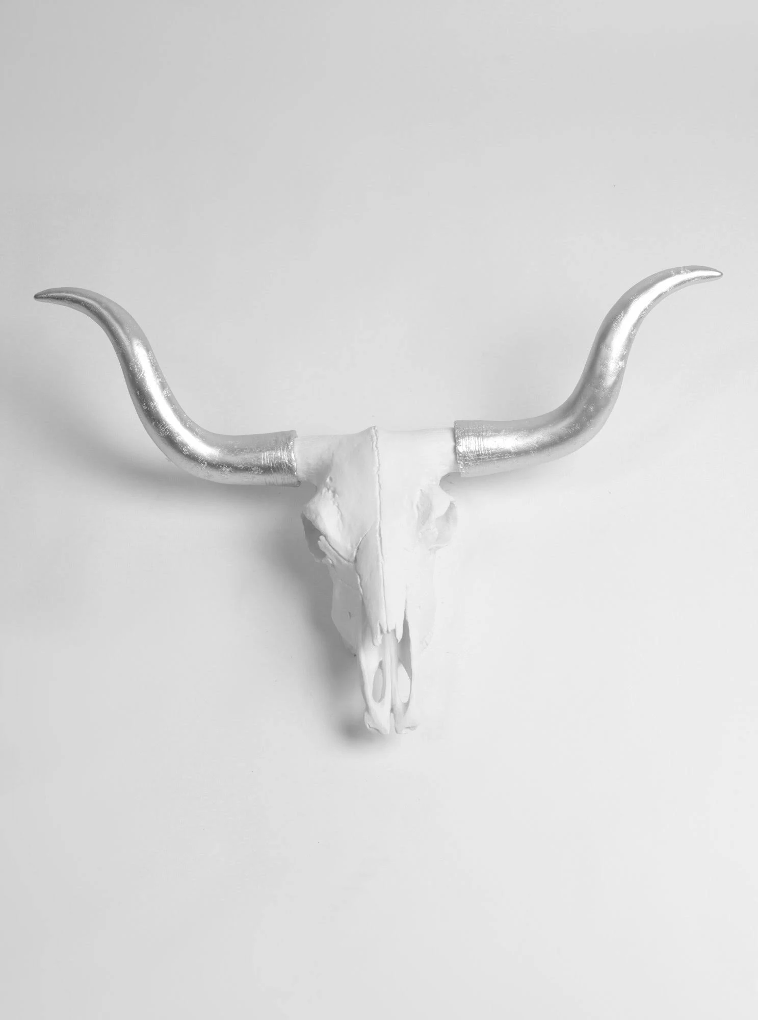 Large Faux Longhorn Cattle Skull Decor, White u0026 Silver