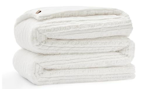 UGG Kenzie Full/Queen Comforter Set with 2 Pillow Shams Plush Faux Fur Bedding Soft Warm Down Alternative Comforter Washable Hypoallergenic Fluffy