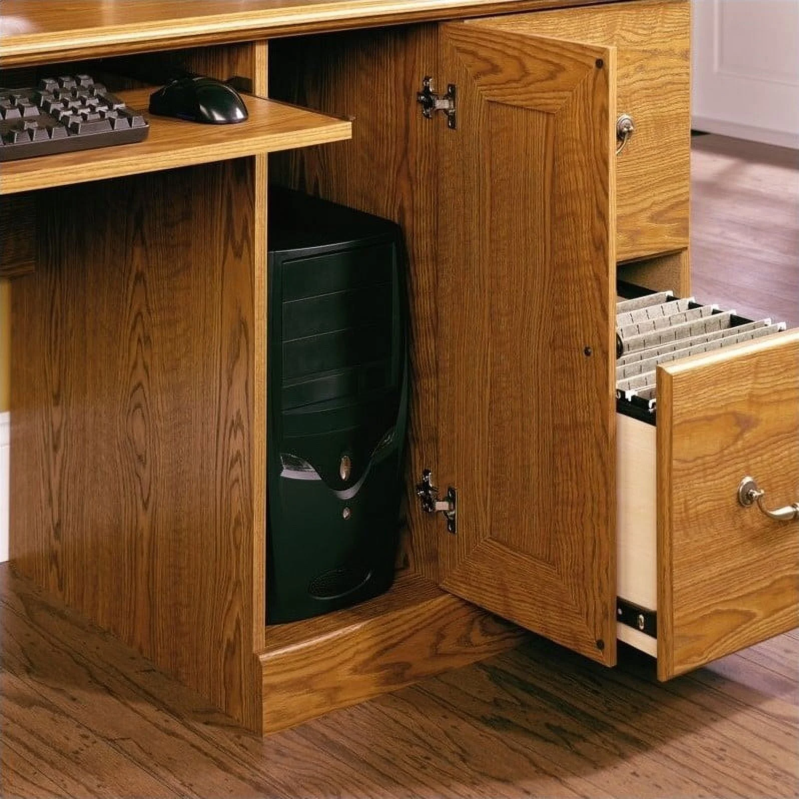 Kingfisher Lane Traditional Wood Computer Desk with Hutch in Carolina Oak