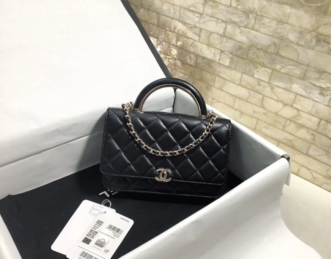 Chanel Hand-Held Oblique Cross Bag Black For Women, Women&rsquo;s Bags 6.7in/19cm