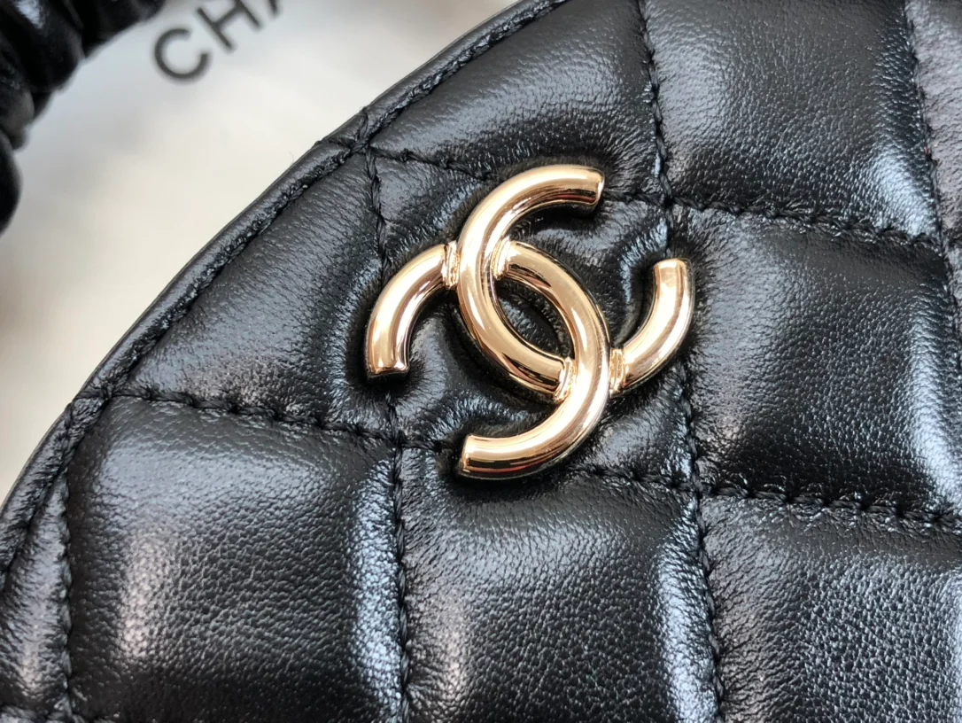 Chanel Vanity Case Shiny Gold Black Bag For Women 9.5cm/3.7in