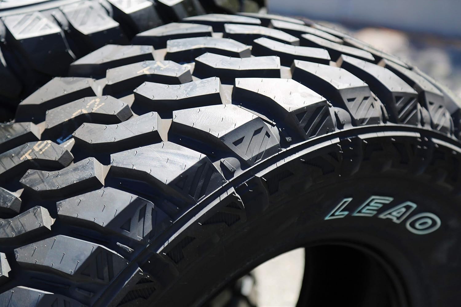 Leao Lion Sport MT Mud Off-Road Light Truck Radial Tire-35X12.50R17 35X12.50X17 35X12.50-17 121Q Load Range E LRE 10-Ply OWL Outlined White Letters