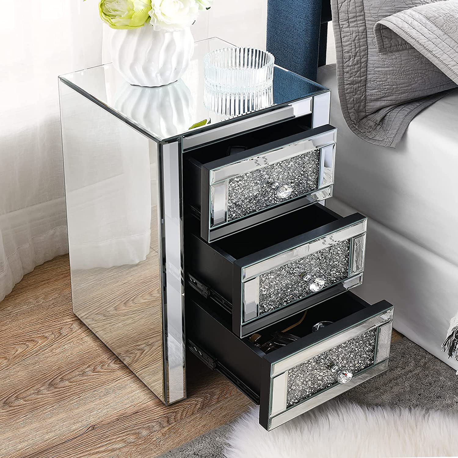 Alohappy Mirrored Nightstand with 3-Drawers, Mirror and Crystal Surface End Table Silver Bedside Table for Living Room/Bedroom, Fully Assembled