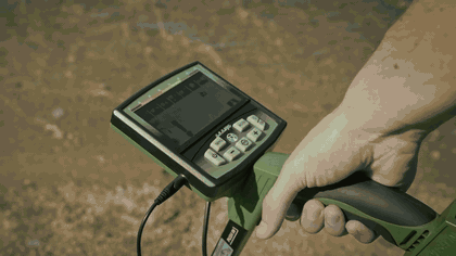 Real metal detector scanning demonstration
