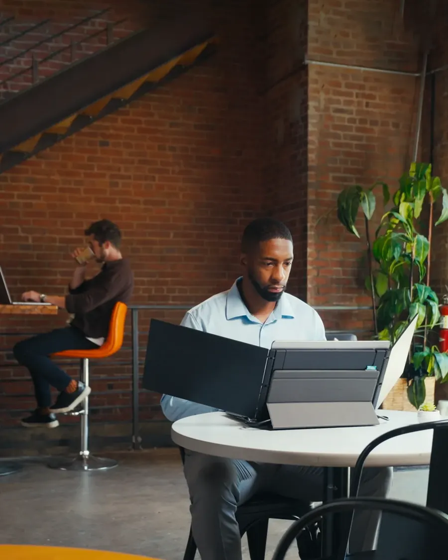 Three screen remote workspace