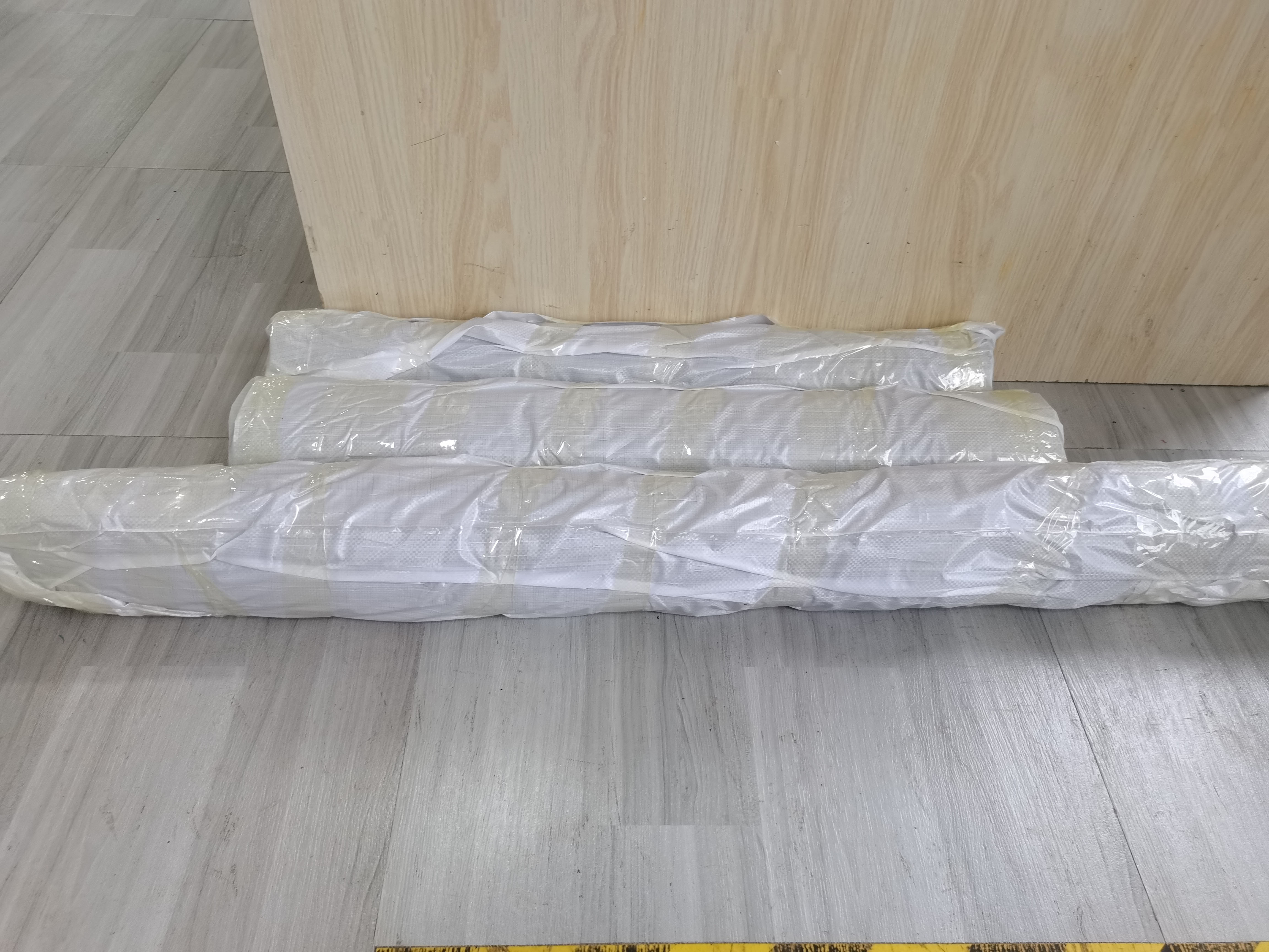 custom rug packaging, individually packed rugs, wholesale rug orders, OEM rug production, dropshipping fulfillment, neutral packaging service
