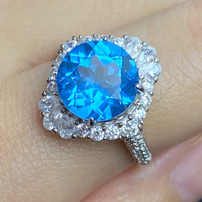 Azure Halo Duchess