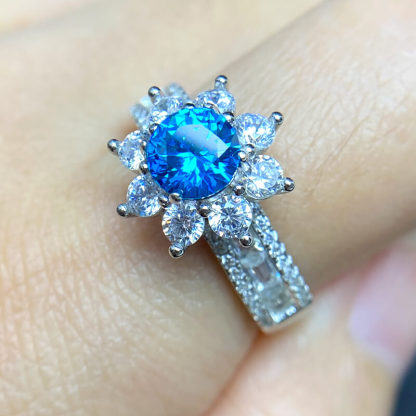 Elio Sunflower Blue Moissanite Open Statement Ring