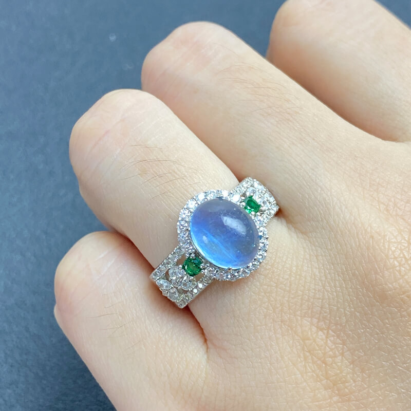 Luminara Halo Aquamarine Ring