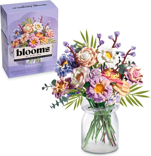 Play-Doh Blooms Garden Flower Bouquet Making Kit