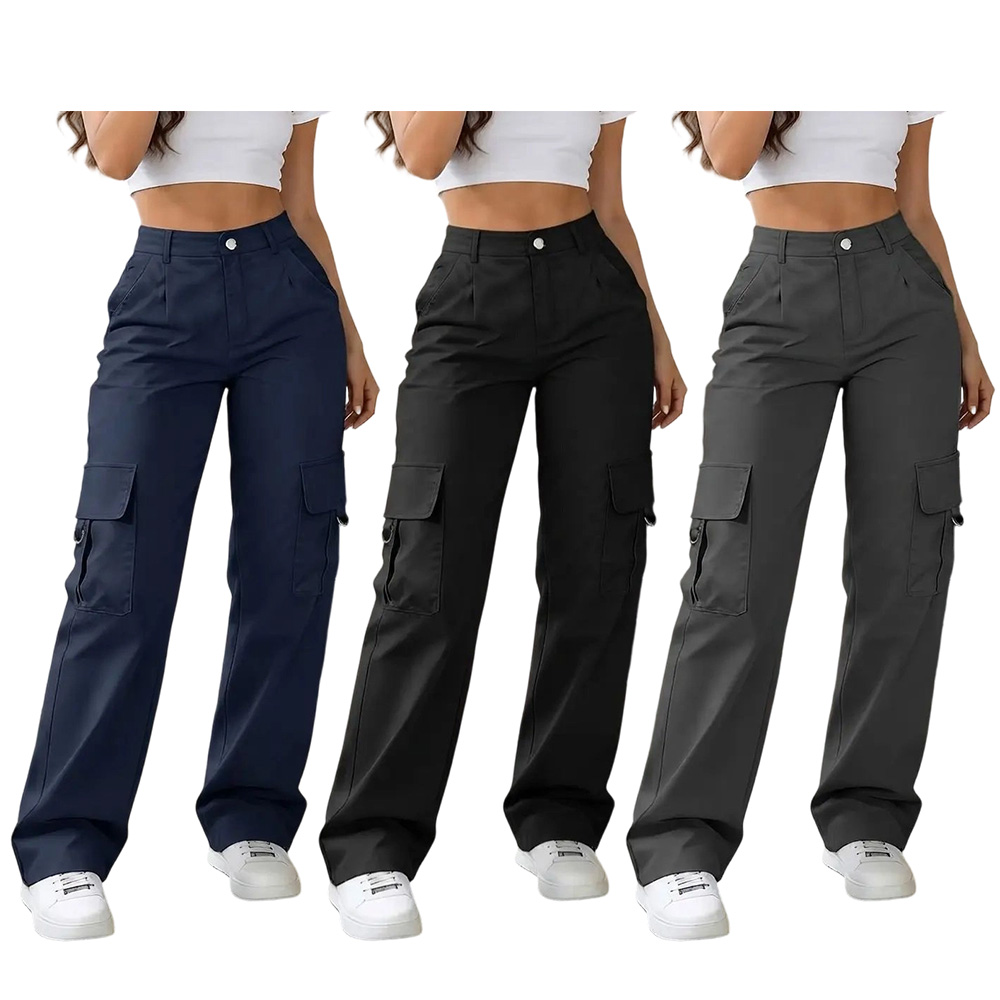 Women’s cargo pants with front button closure and pocket design