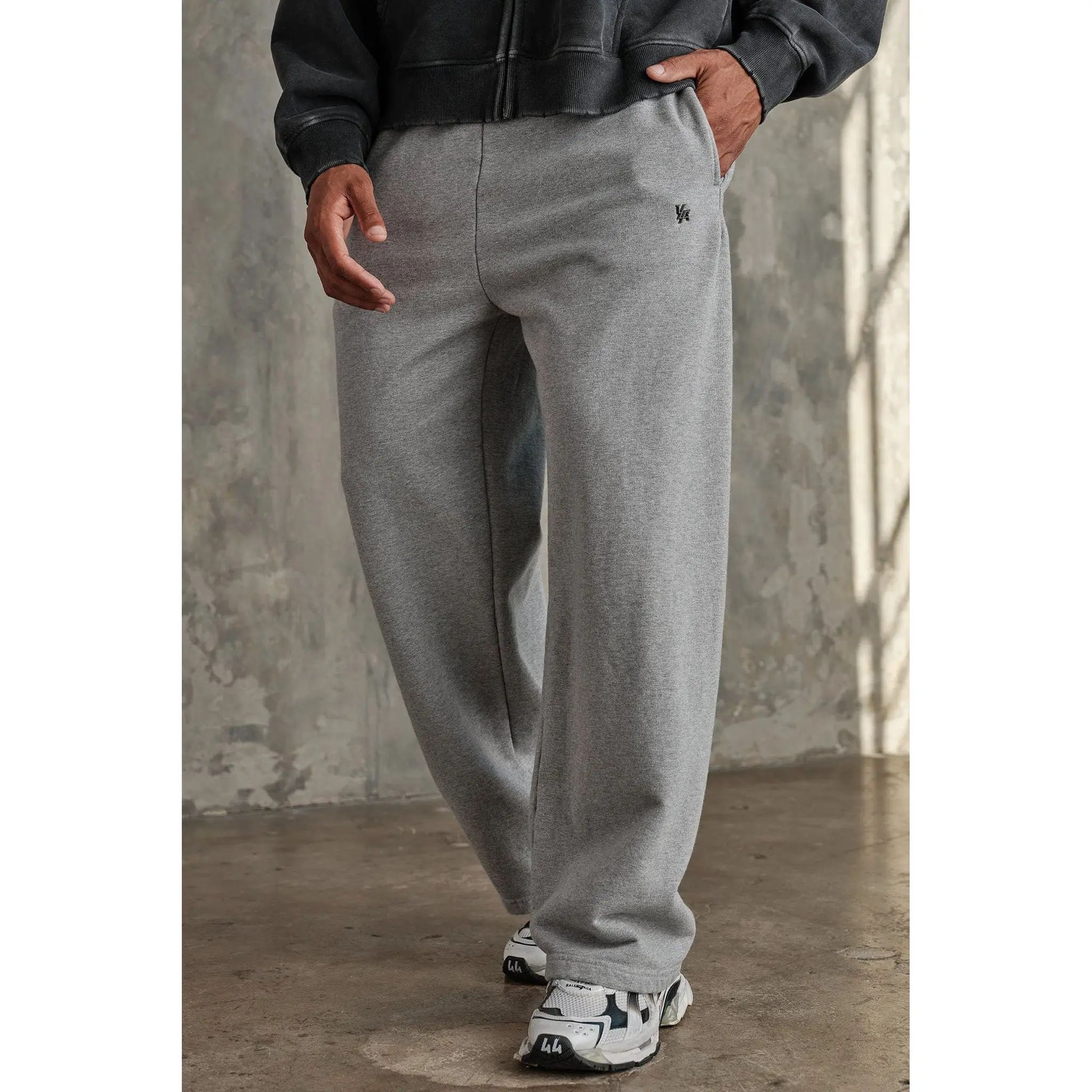 Men’s casual long pants breathable and comfortable; suitable for everyday wear