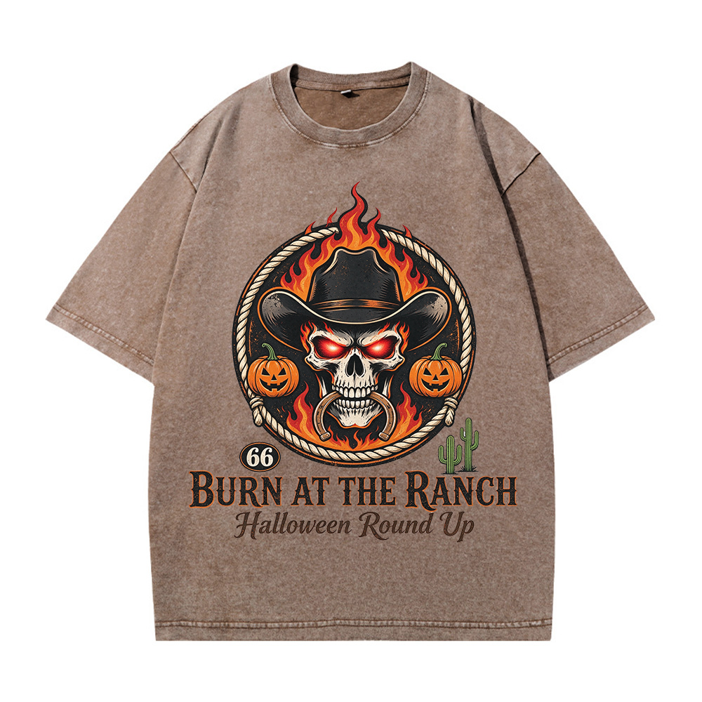 Retro Halloween Greeting T-Shirt / Western-Style Halloween T-Shirt