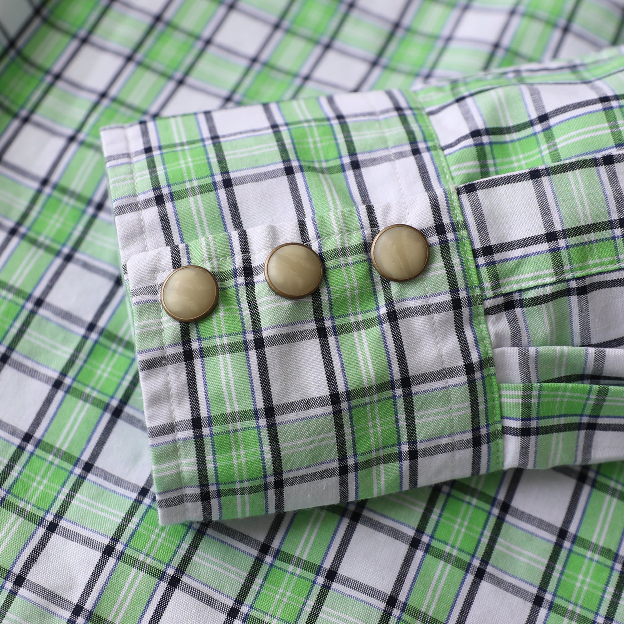 Women's Western Plaid Shirt – Lightweight Vintage Cowboy Shirt