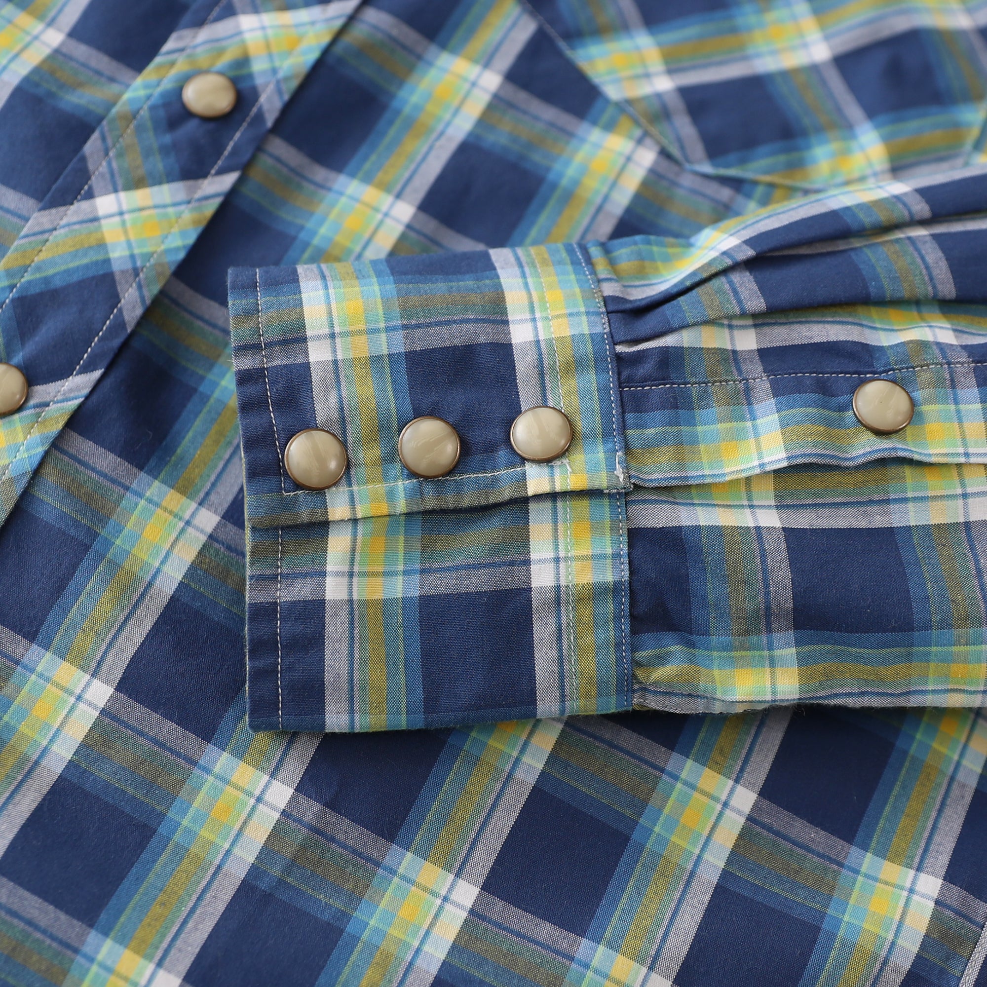 Women's Western Plaid Shirt – Lightweight Vintage Cowboy Shirt
