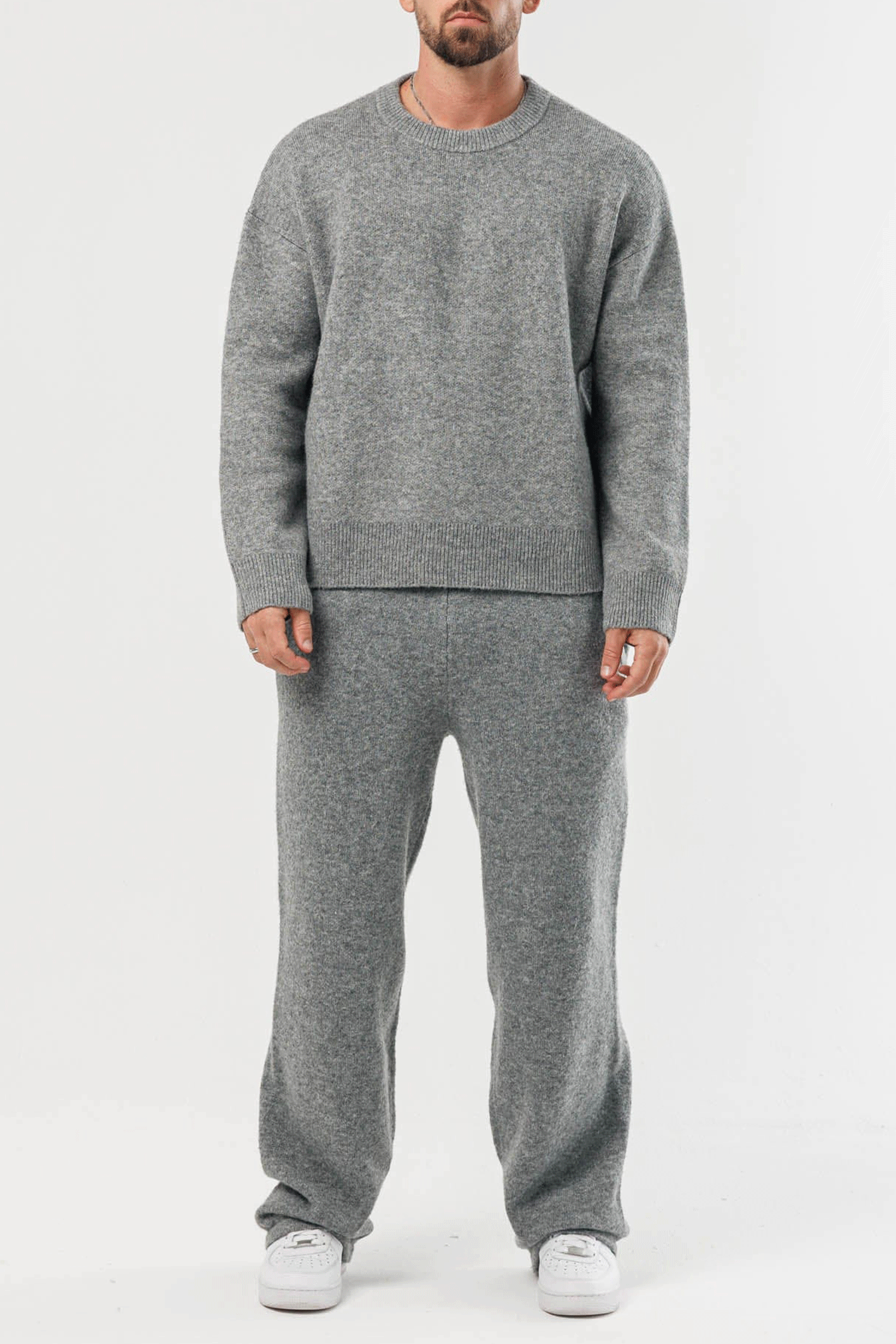 Men’s Classic Knit Sweater Set – Everyday Comfort Outfit