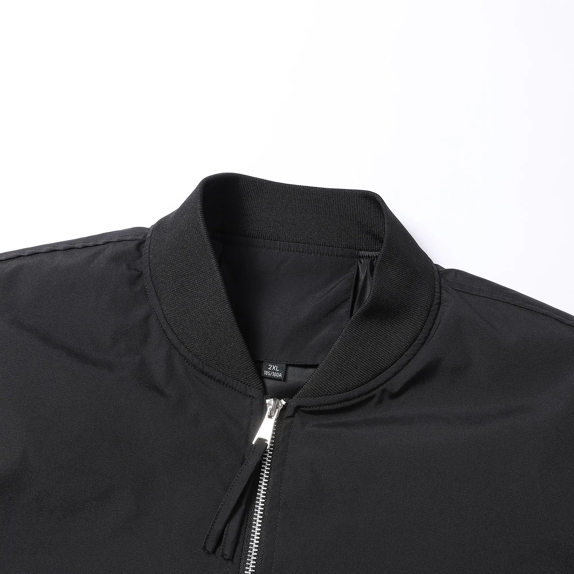 Cargo jacket ribbed collar detail