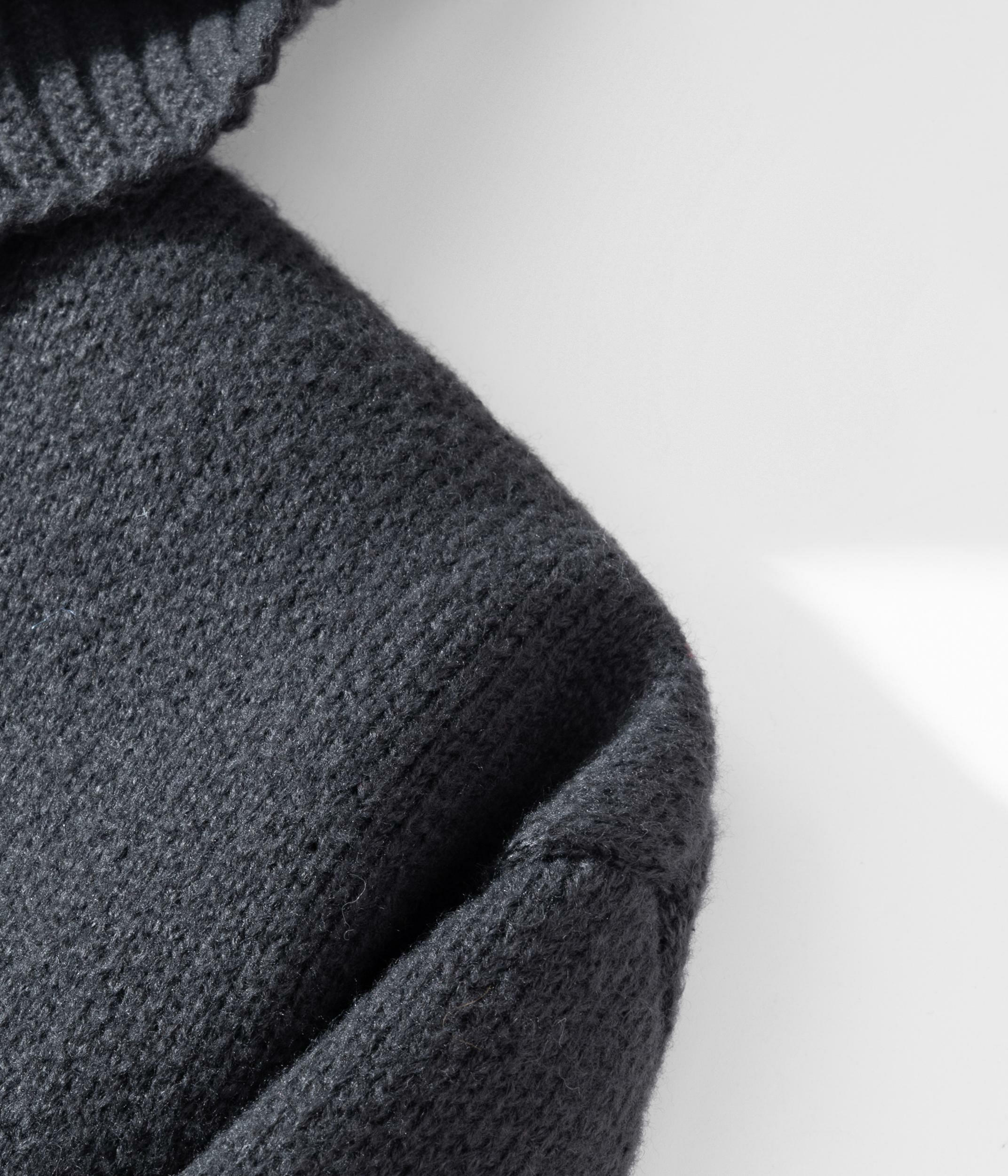 Men's Buttoned Hood Snap Sweatshirt – Heavyweight Long Sleeve Pullover with Minimalist Street Style
