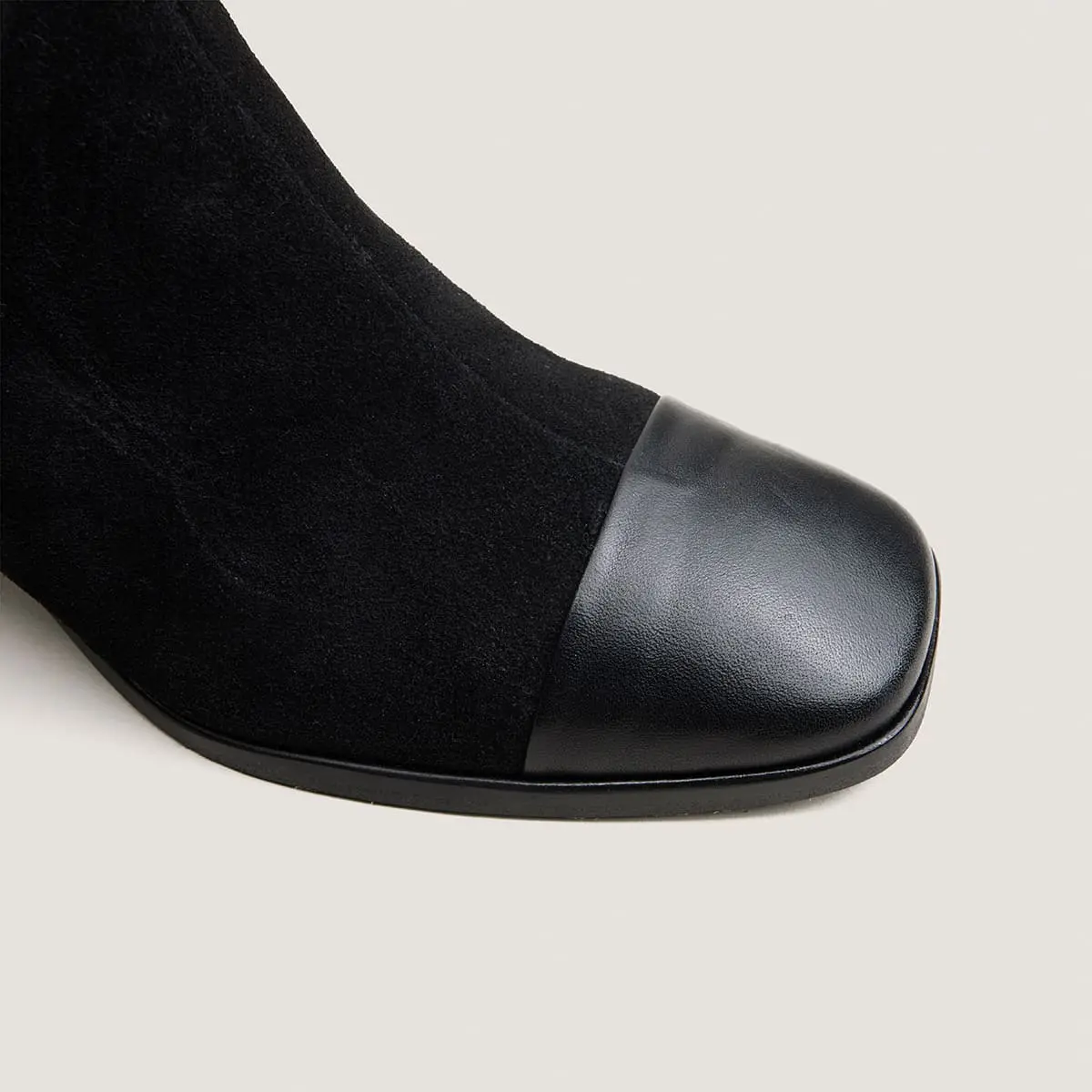 ALMA - Boots à talon en cuir noir 