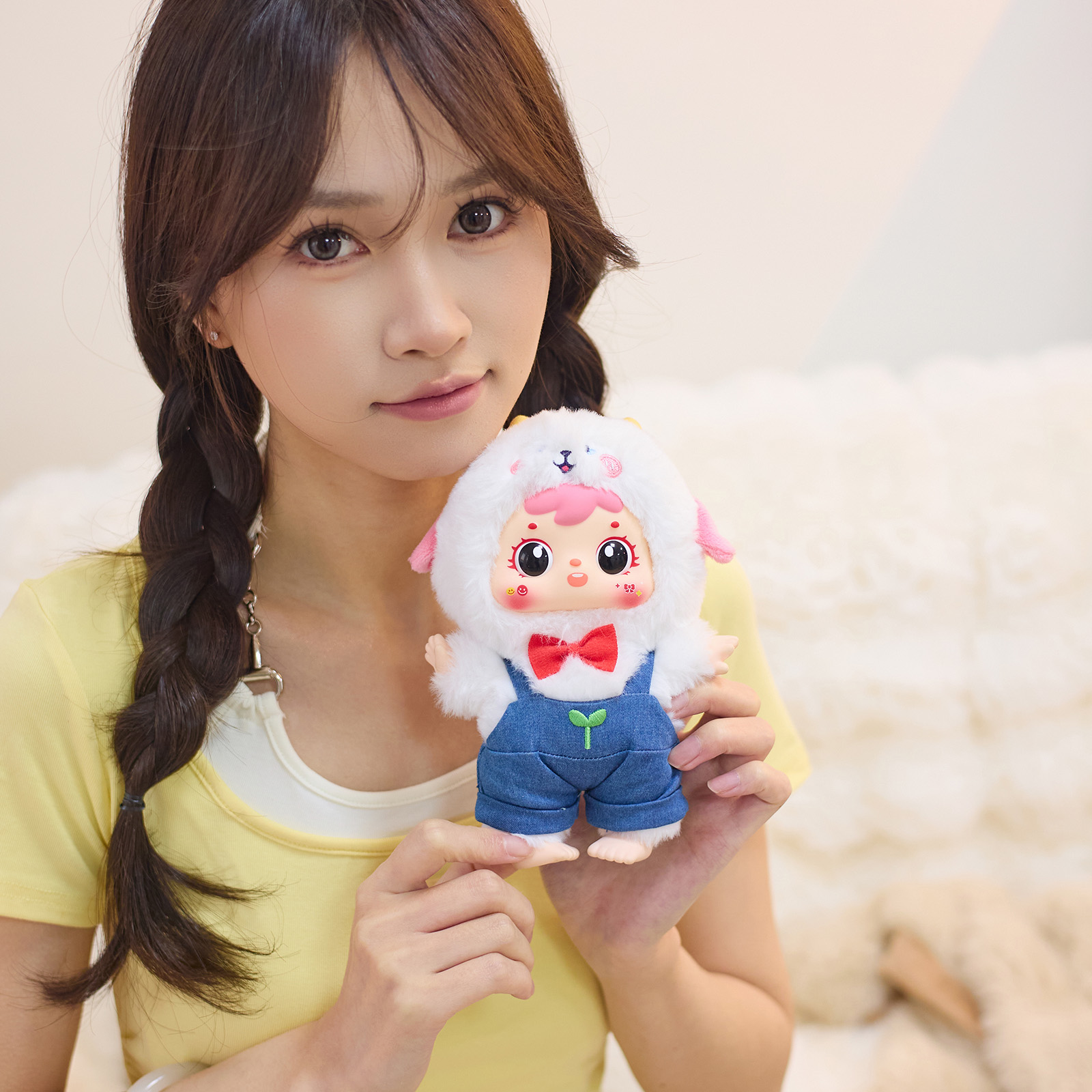 Samuel Cute Plush Blind Box, Removable Outfit Collectible Vinyl Doll