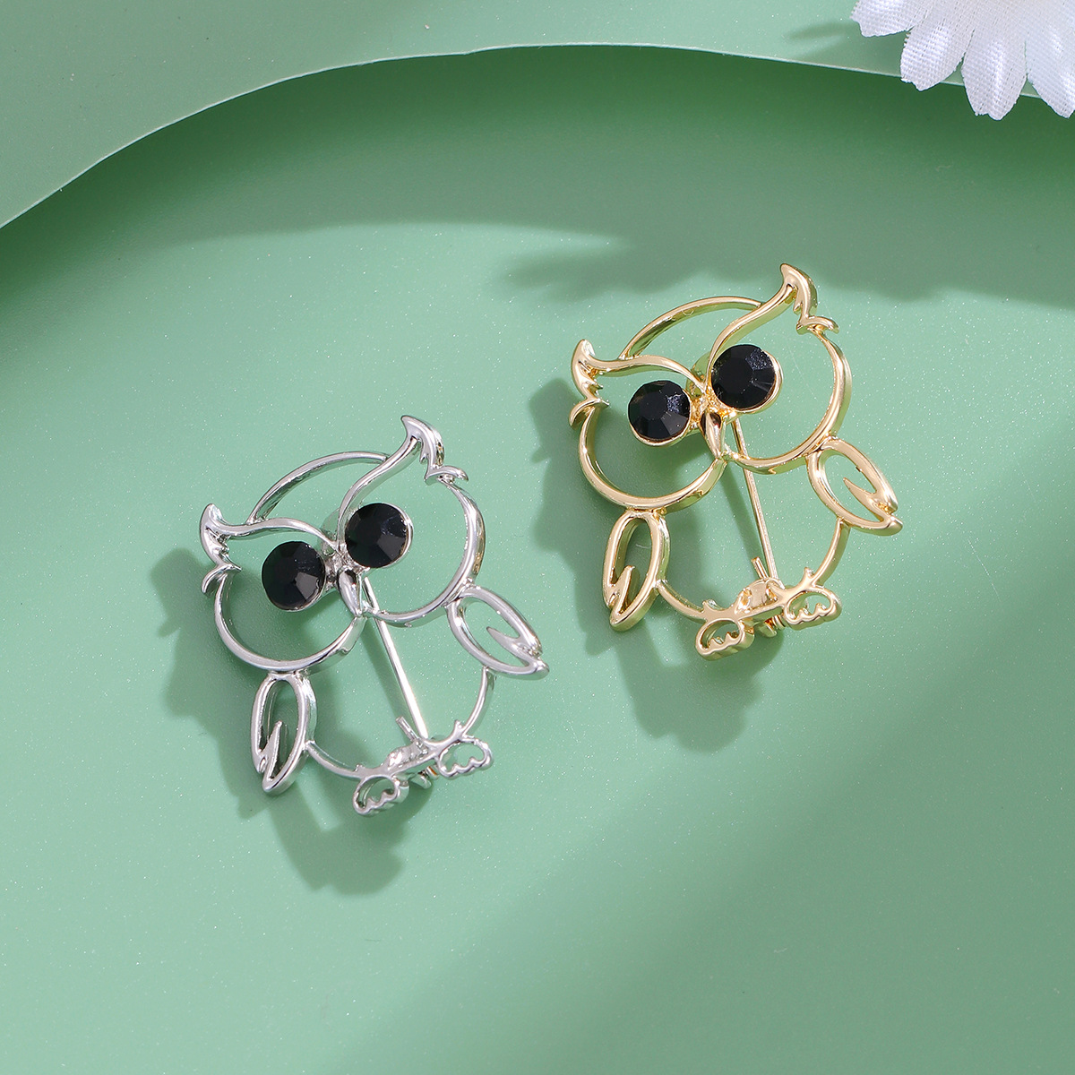 Wholesale Hollow Owl Brooch & Lapel Pin, Minimalist Metal Decorative Pin