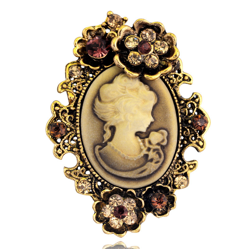 Cameo Brooches, Pins & Badges