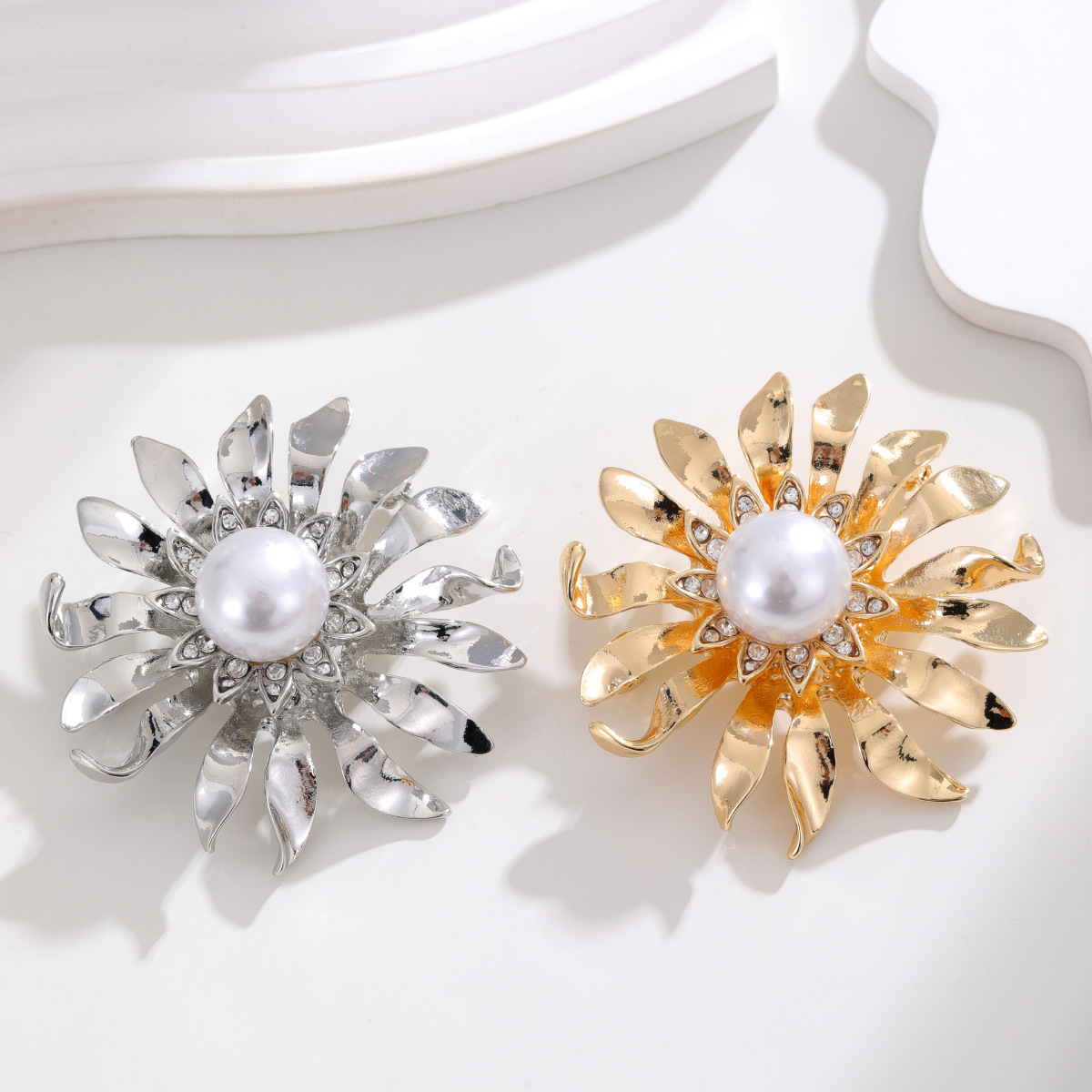 Wholesale Sunflower Brooch & Lapel Pin, Rhinestone Flower Pearl Pin