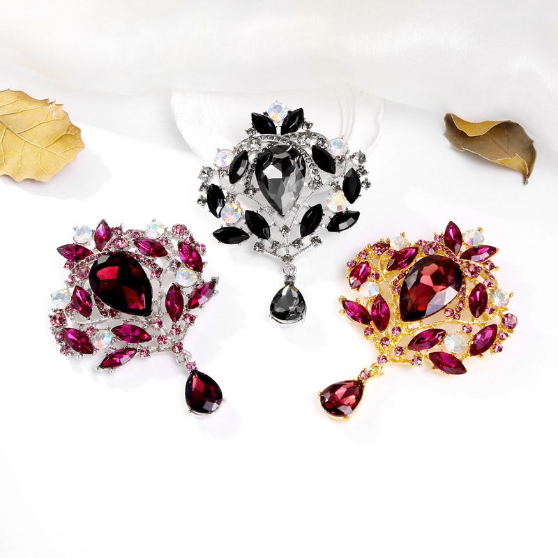 Wholesale Courtly Vintage Rhinestone Brooch, Teardrop Crystal Lapel Pin