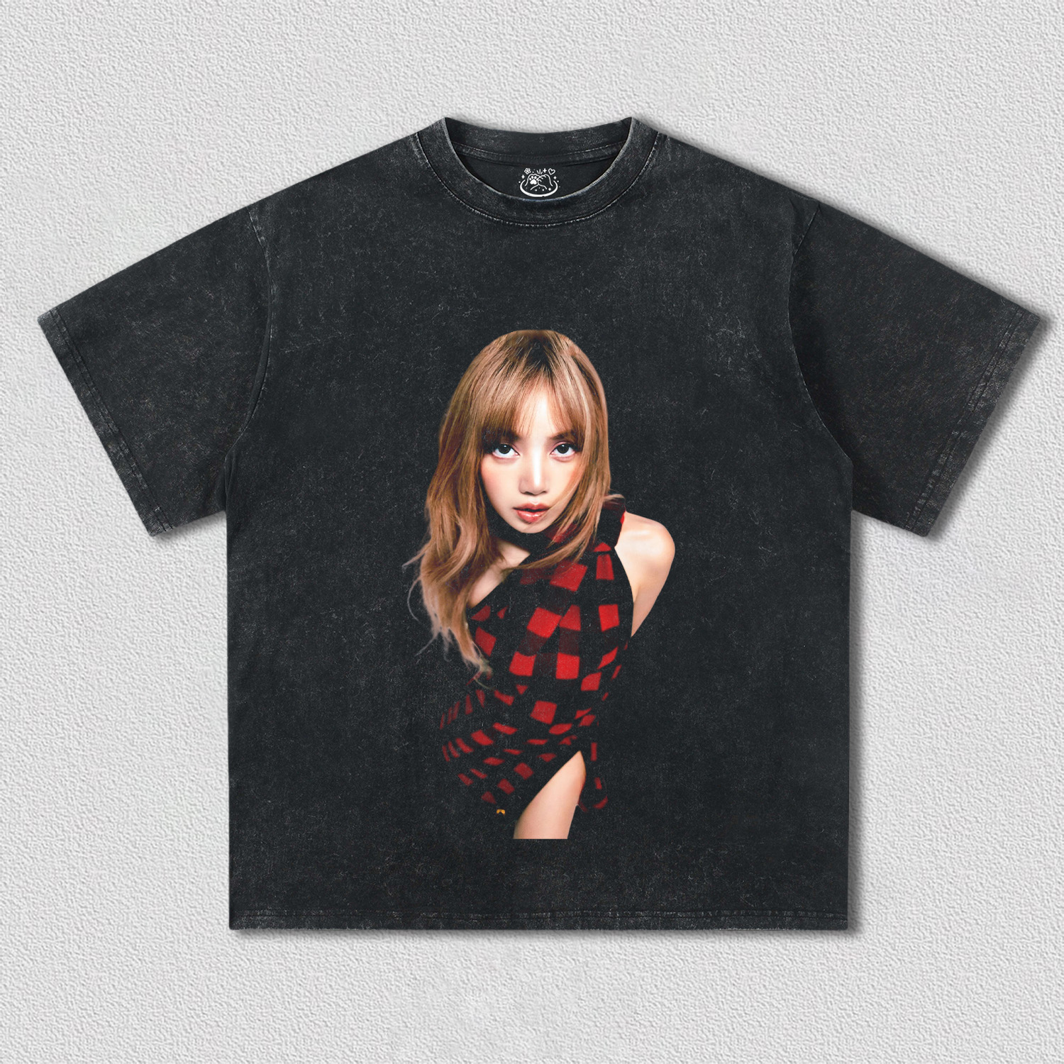 blackpink lisa TEE