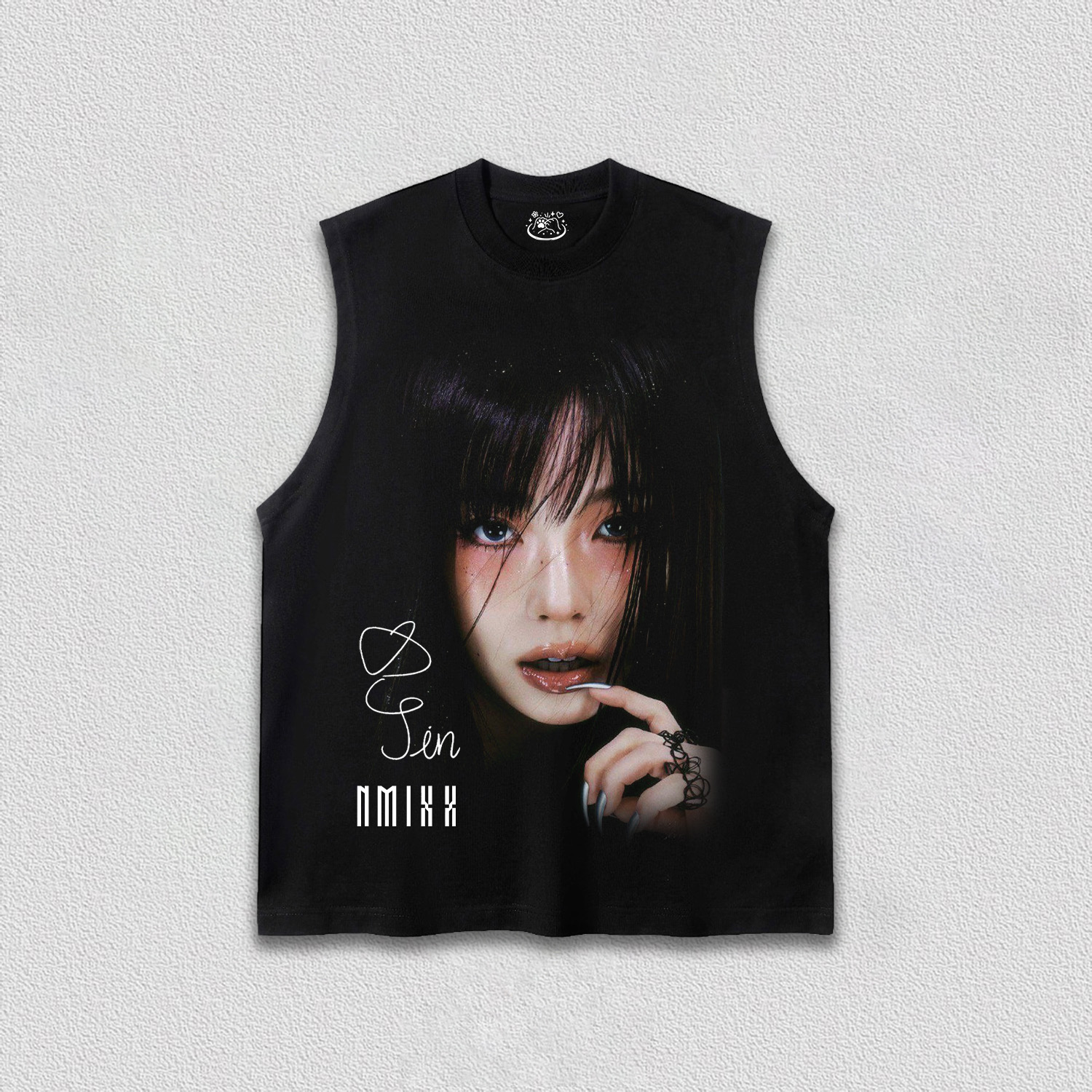 NMIXX kyujin TEE