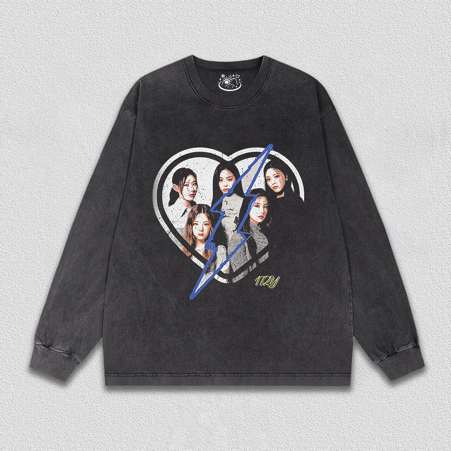 ITZY TEE