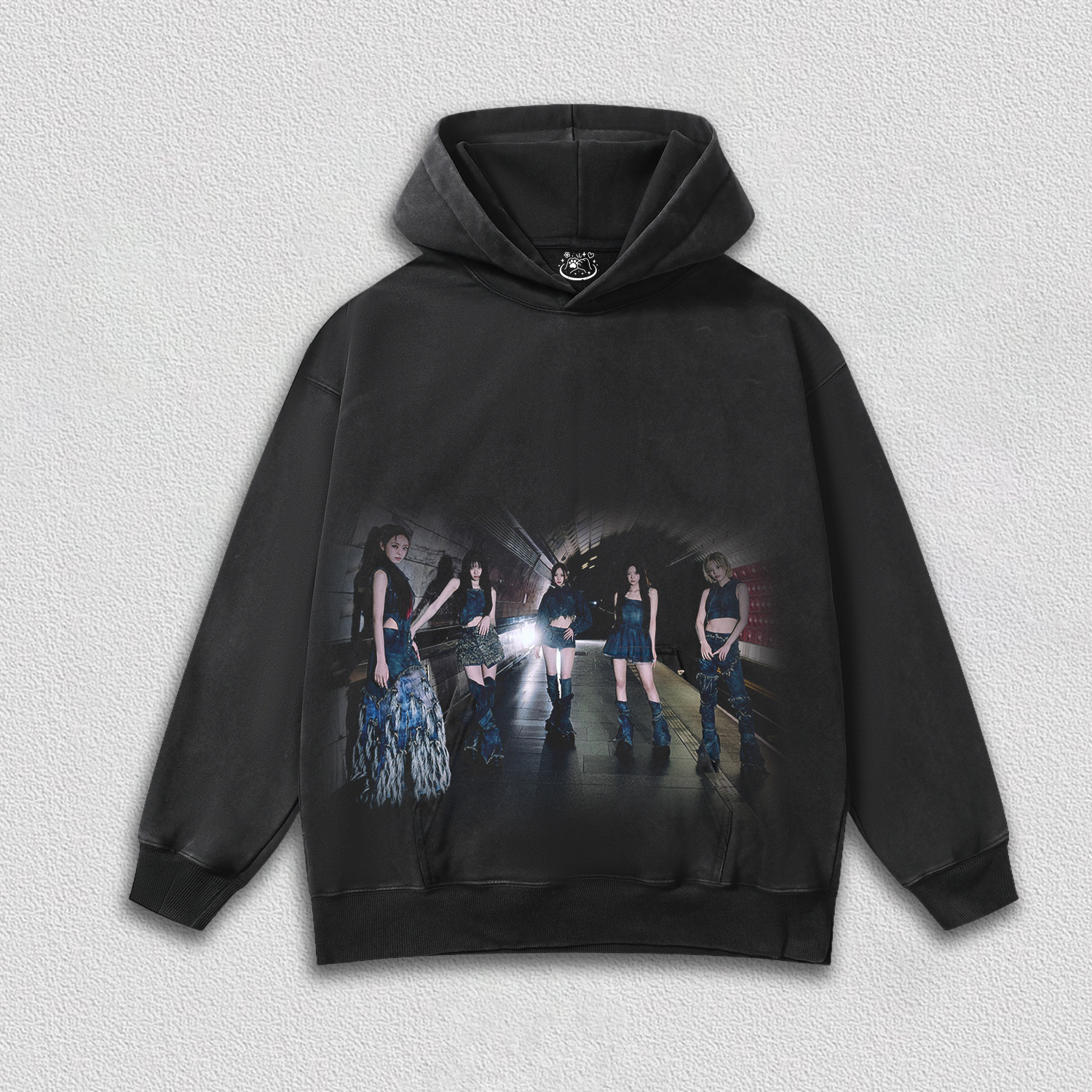 ]ITZY HOODIES