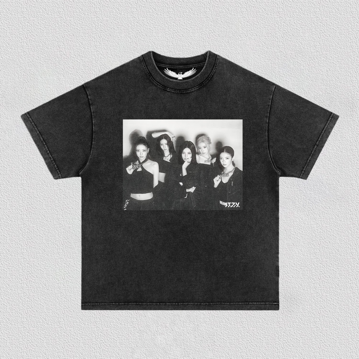 ITZY TEE 2025