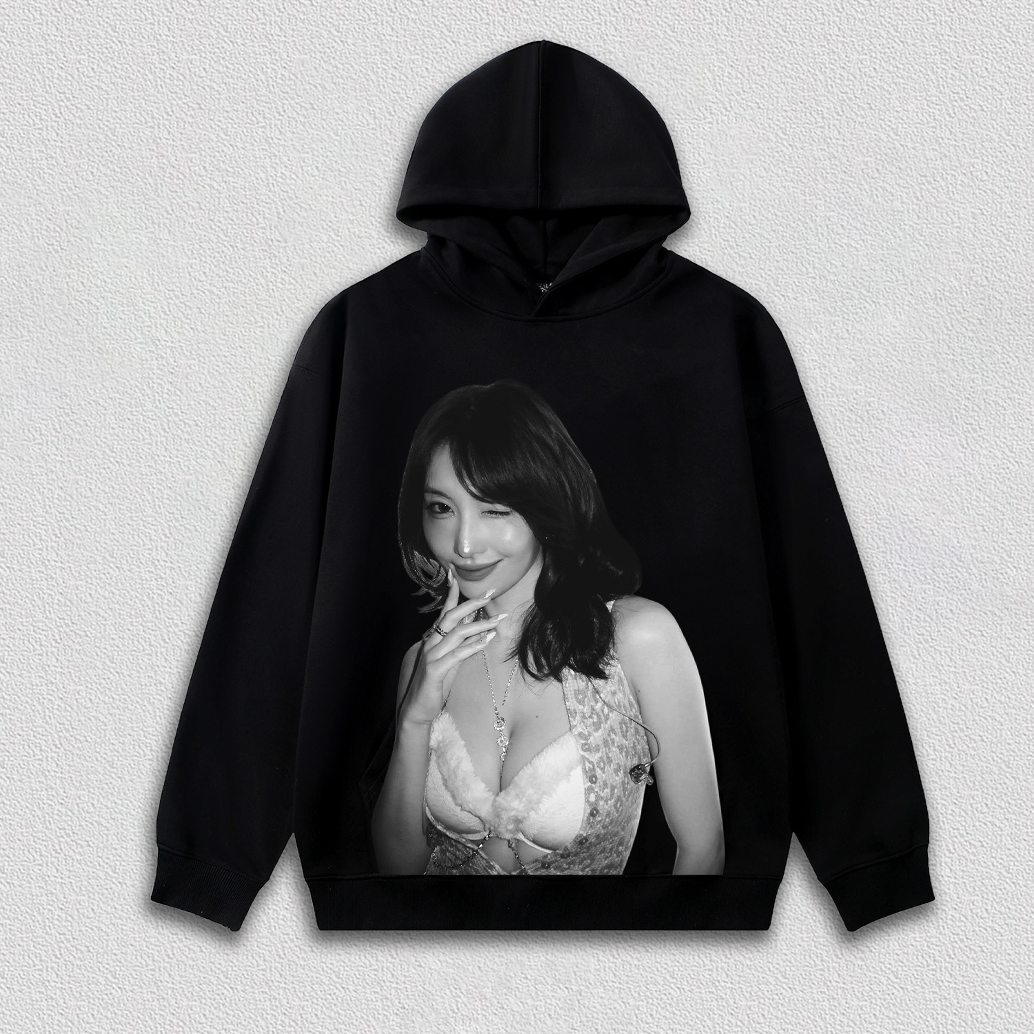 TWICE MOMO