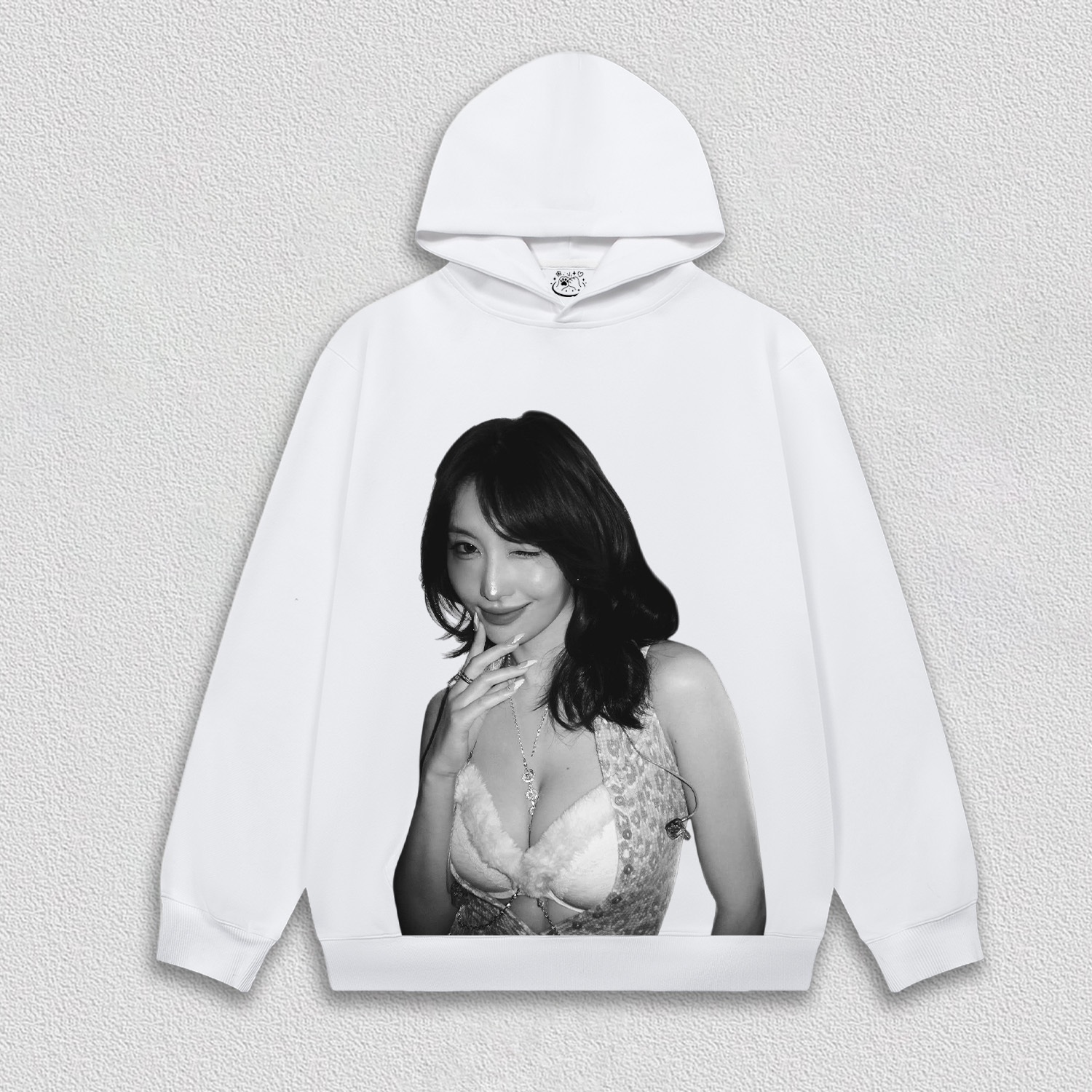 TWICE MOMO