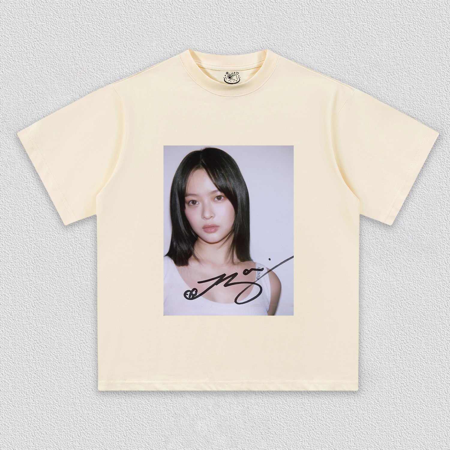 NewJeans Hann TEE