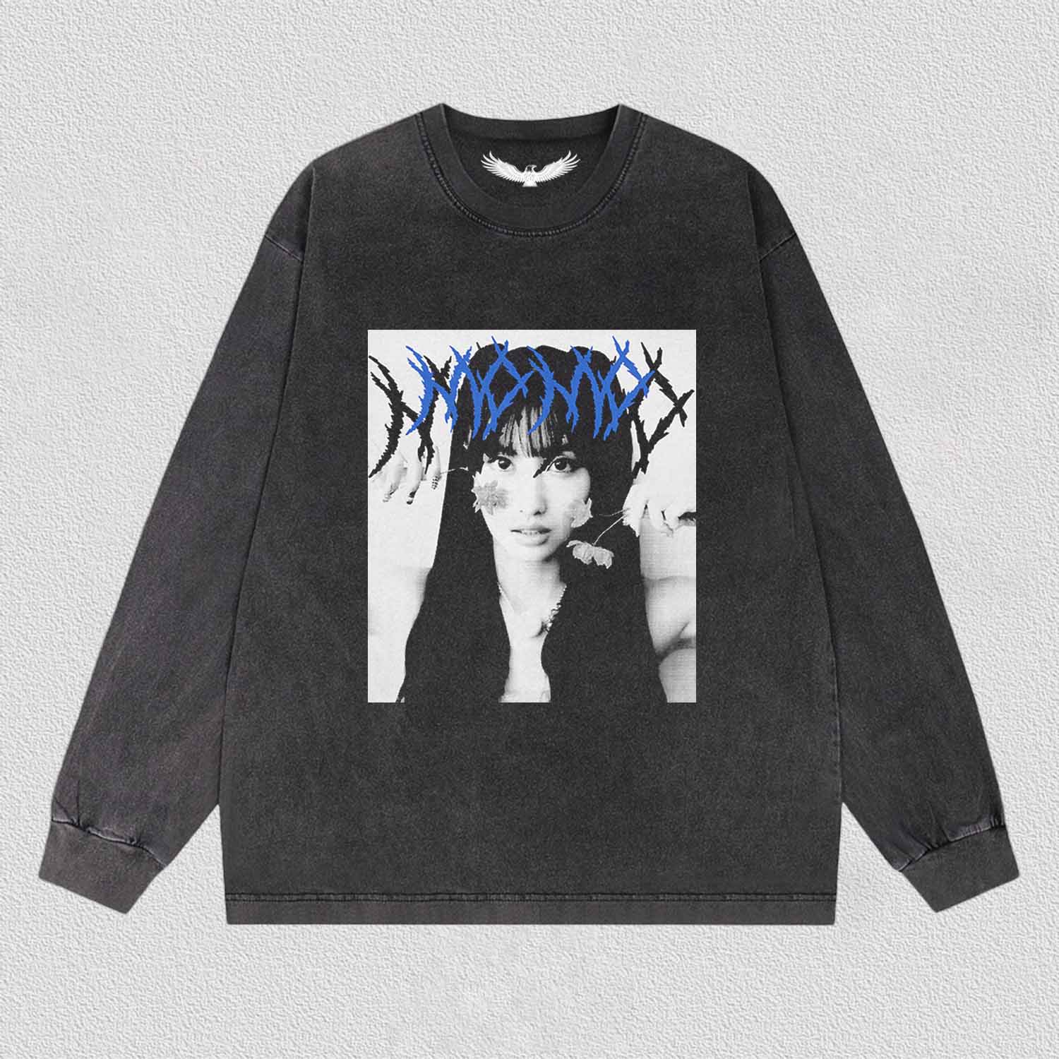 TWICE Momo TEE