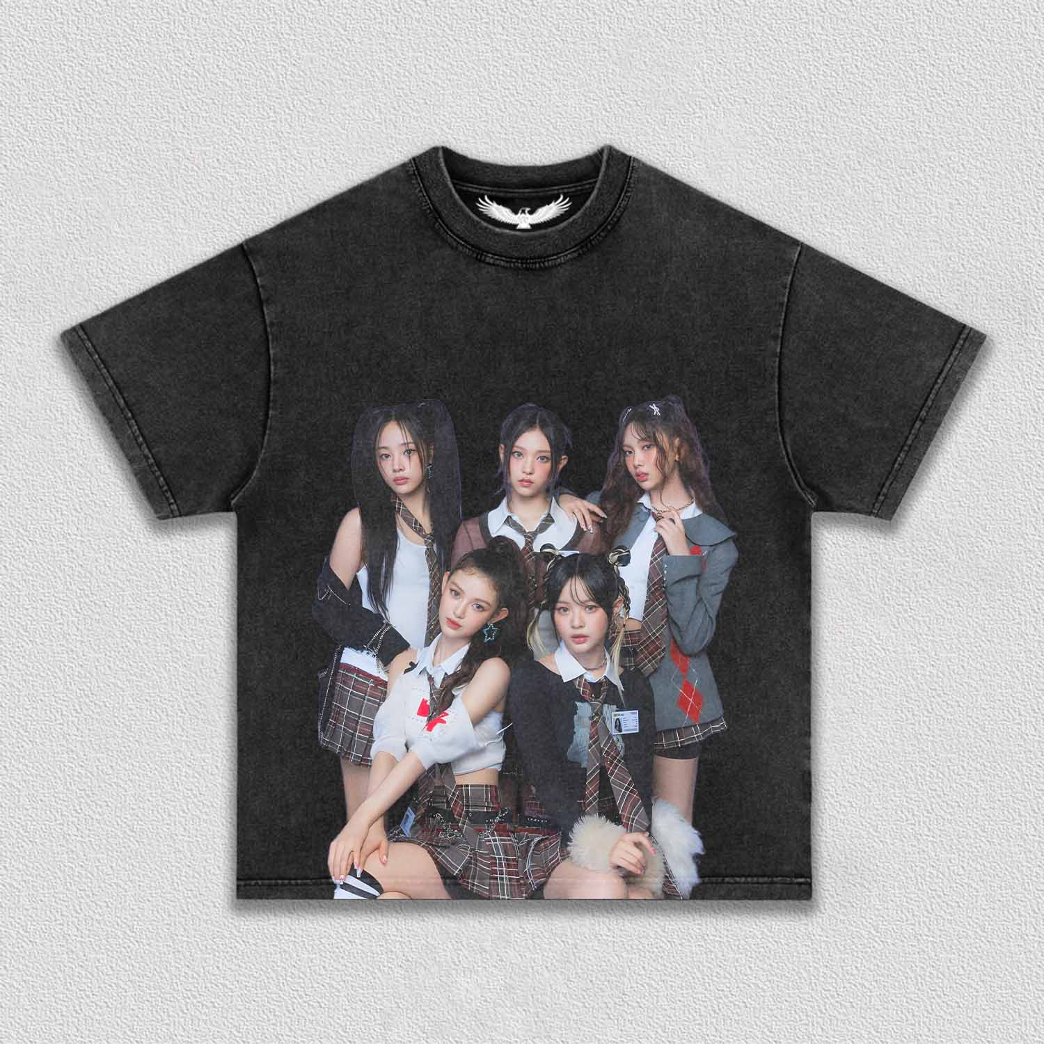 NEWJEANS TEE S4