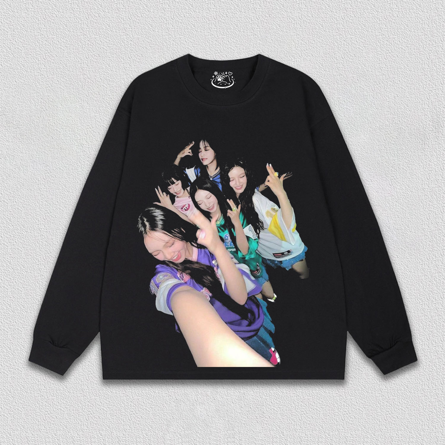 NewJeans TEE S4